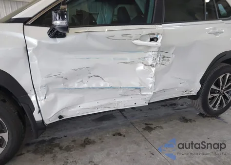 2024 Toyota Corolla Cross Xle из США, поврежденный, VIN 7MUDAABG6RV117371